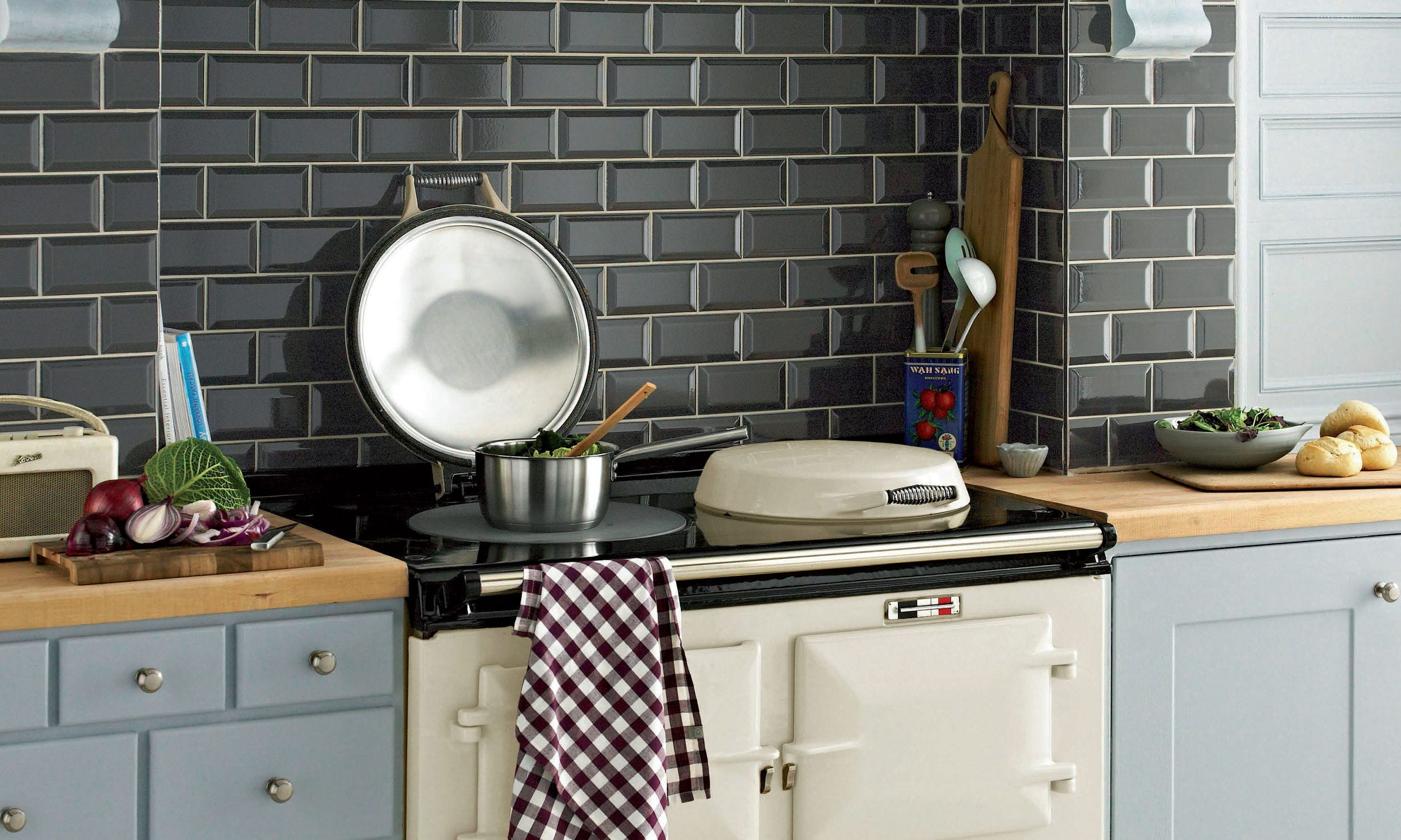 DSL-MetroTile-1020-Black-Room.jpg
